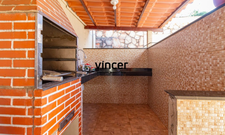 Imagem Casa com 3 Quartos à Venda, 186 m² em Goiânia 2 - Goiânia