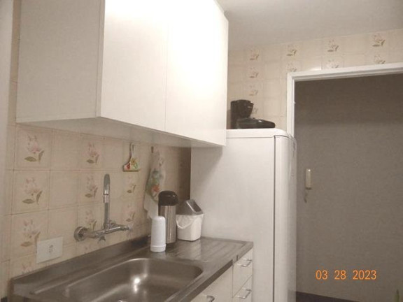 Imagem Imóvel com 2 Quartos à Venda, em Centro - Curitiba Imagem Imóvel com 2 Quartos à Venda, em Centro - Curitiba