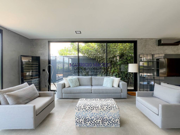 Imagem Casa com 4 Quartos à Venda, 450 m² em Tambore - Santana De Parnaíba Imagem Casa com 4 Quartos à Venda, 450 m² em Tambore - Santana De Parnaíba
