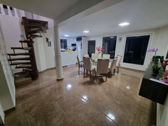 Imagem Imóvel com 3 Quartos à Venda, 252 m² em Alpes Da Cantareira - Mairiporã