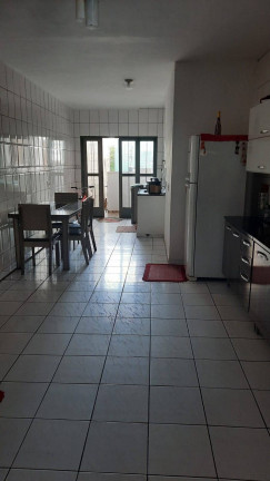 Casa com 4 Quartos à Venda, 250 m² em Vila Marlene - Jundiaí