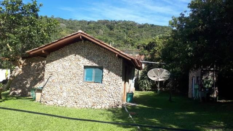 Imagem Imóvel com 2 Quartos à Venda, 80 m² em Praia Do Rosa - Imbituba Imagem Imóvel com 2 Quartos à Venda, 80 m² em Praia Do Rosa - Imbituba