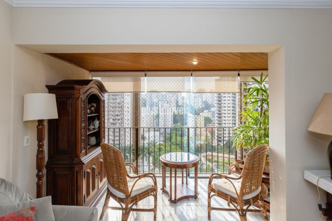 Imagem Apartamento com 3 Quartos à Venda, 130 m² em Panamby - São Paulo