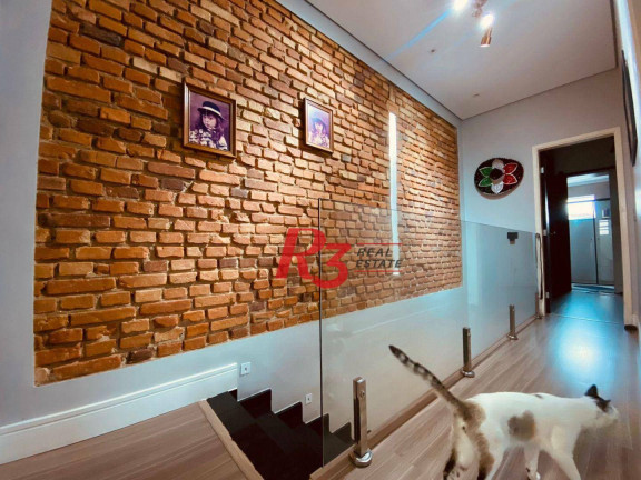 Imagem Casa com 3 Quartos à Venda, 140 m² em Gonzaga - Santos