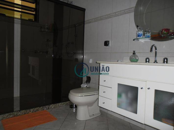 Imagem Casa com 3 Quartos à Venda, 220 m² em Santa Rosa - Niterói Imagem Casa com 3 Quartos à Venda, 220 m² em Santa Rosa - Niterói