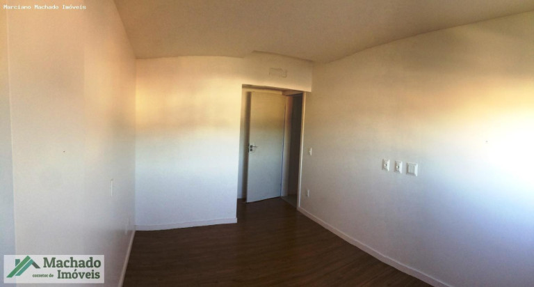Imagem Cobertura com 3 Quartos à Venda, 190 m² em Centro - Santa Maria