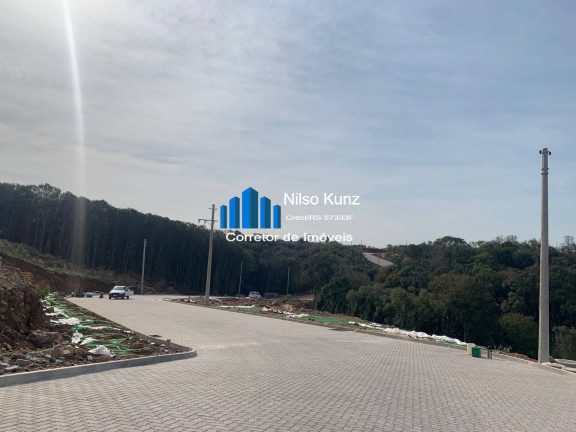 Imagem Terreno à Venda, 240 m² em Barracão - Bento Gonçalves Imagem Terreno à Venda, 240 m² em Barracão - Bento Gonçalves