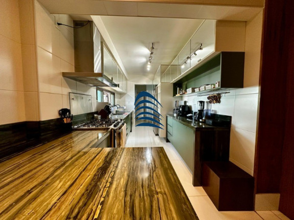 Imagem Imóvel com 4 Quartos à Venda, 308 m² em Barra - Salvador Imagem Imóvel com 4 Quartos à Venda, 308 m² em Barra - Salvador