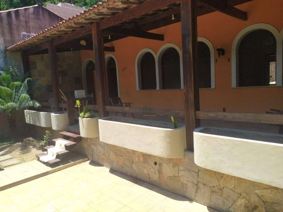Imagem Casa com 3 Quartos à Venda, 370 m² em Itacoatiara - Niterói