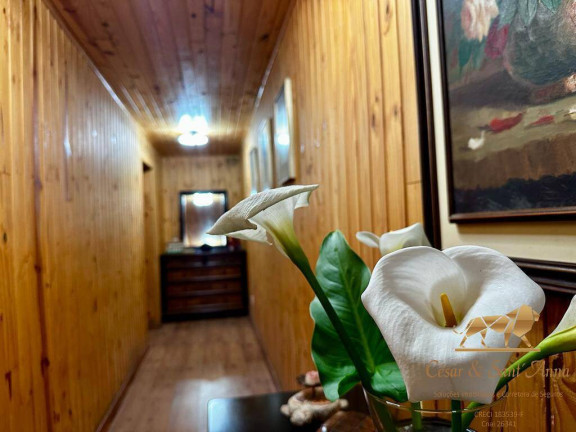 Imagem Casa de Condomínio com 4 Quartos à Venda, 1.350 m² em Vale Encantado - Campos Do Jordão