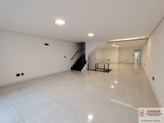 Casa com 3 Quartos à Venda, 280 m² em Embaré - Santos