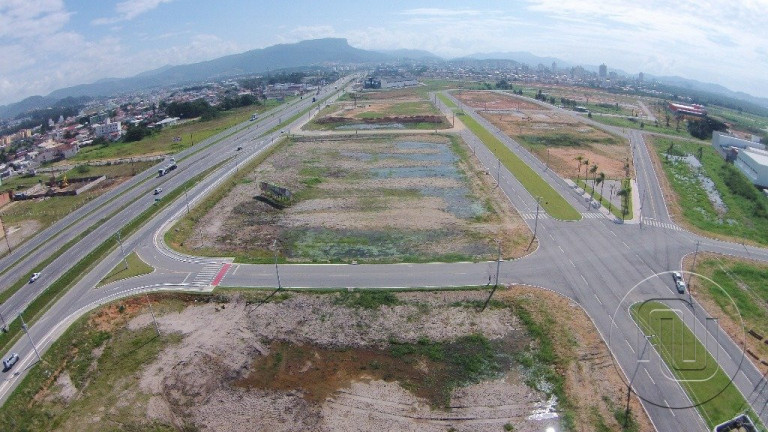 Imagem Terreno à Venda, 765 m² em Barra Do Aririú - Palhoça Imagem Terreno à Venda, 765 m² em Barra Do Aririú - Palhoça