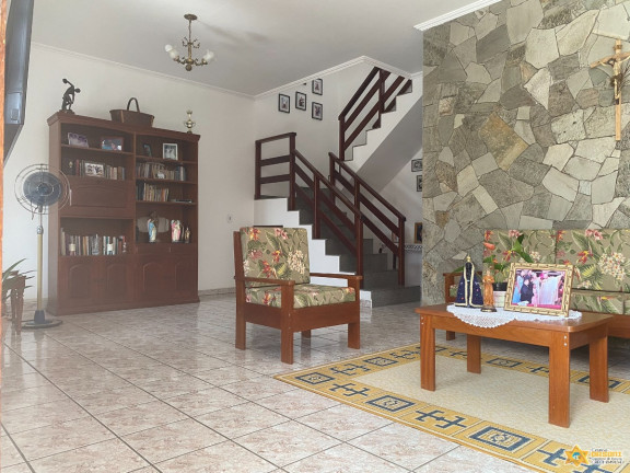 Sobrado com 6 Quartos à Venda, 200 m² em Umuarama - Ubatuba
