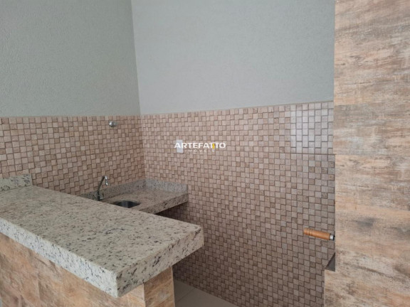 Imagem Casa com 3 Quartos à Venda, 200 m²