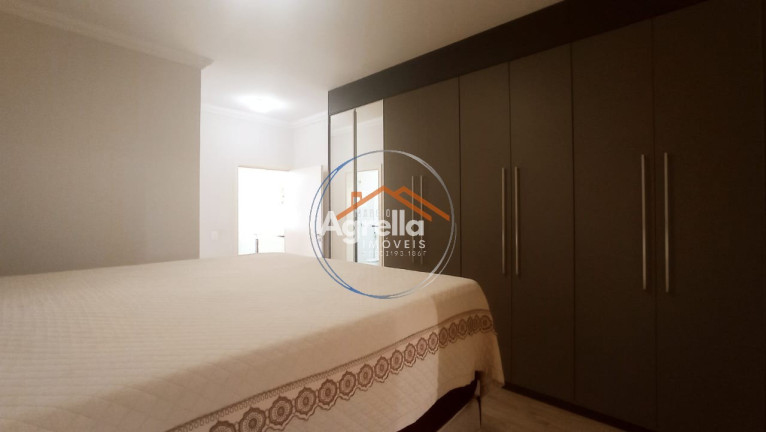 Imagem Imóvel com 3 Quartos à Venda, 309 m² em Condomínio Alvorada Residencial - Mogi Mirim Imagem Imóvel com 3 Quartos à Venda, 309 m² em Condomínio Alvorada Residencial - Mogi Mirim