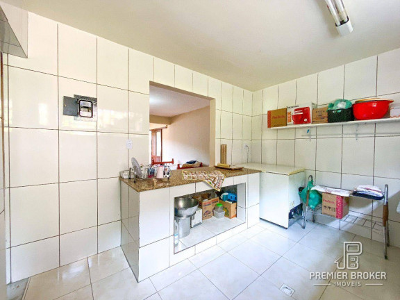 Imagem Casa com 5 Quartos à Venda, 290 m² em Vale Do Paraíso - Teresópolis Imagem Casa com 5 Quartos à Venda, 290 m² em Vale Do Paraíso - Teresópolis