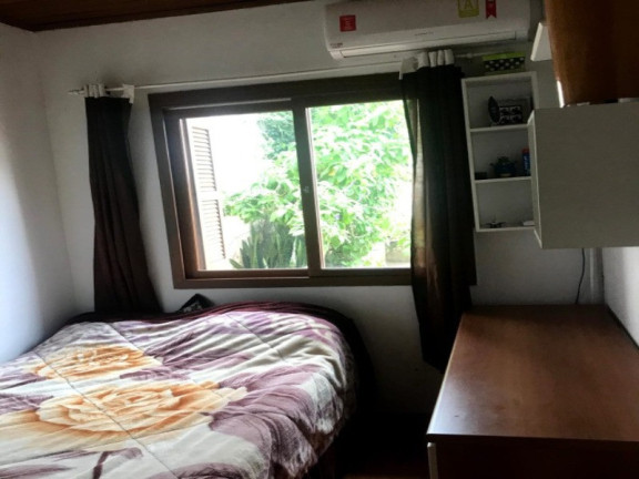 Imagem Casa com 3 Quartos à Venda, 92 m² em Vila Ipiranga - Porto Alegre Imagem Casa com 3 Quartos à Venda, 92 m² em Vila Ipiranga - Porto Alegre