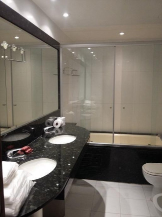 Imagem Flat com 2 Quartos para Alugar, 100 m² em Barra Da Tijuca - Rio De Janeiro