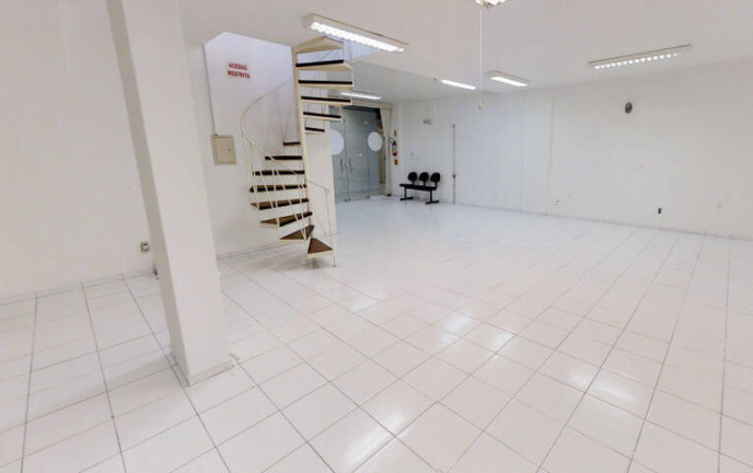 Sala Comercial à Venda, 133 m² em Trindade - Florianópolis