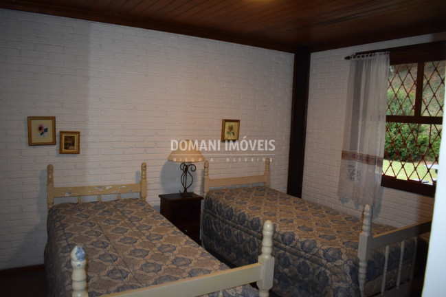 Imagem Casa com 4 Quartos à Venda, 306 m² em Região Da Vila Inglesa - Campos Do Jordão Imagem Casa com 4 Quartos à Venda, 306 m² em Região Da Vila Inglesa - Campos Do Jordão