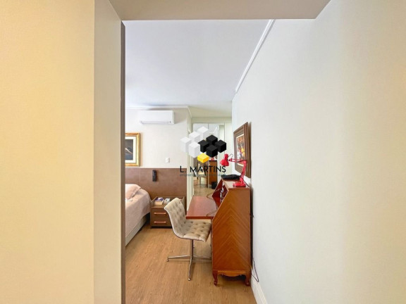 Imagem Apartamento com 3 Quartos à Venda, 170 m² em Petrópolis - Porto Alegre Imagem Apartamento com 3 Quartos à Venda, 170 m² em Petrópolis - Porto Alegre