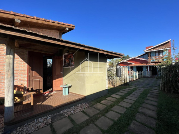 Imagem Casa com 3 Quartos à Venda, 150 m² em São João Do Rio Vermelho - Florianópolis Imagem Casa com 3 Quartos à Venda, 150 m² em São João Do Rio Vermelho - Florianópolis