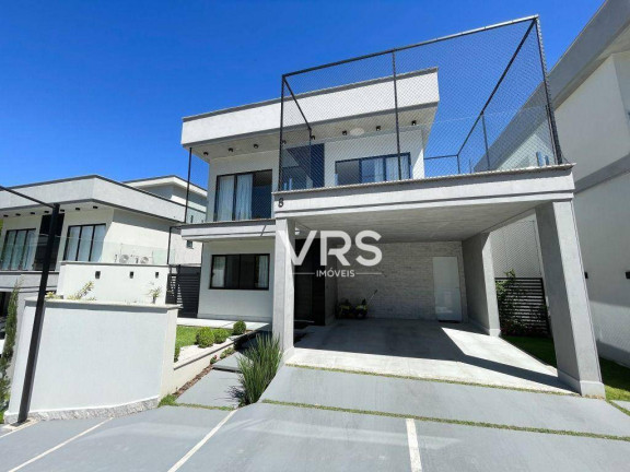Casa com 4 Quartos à Venda, 204 m² em Carlos Guinle - Teresópolis