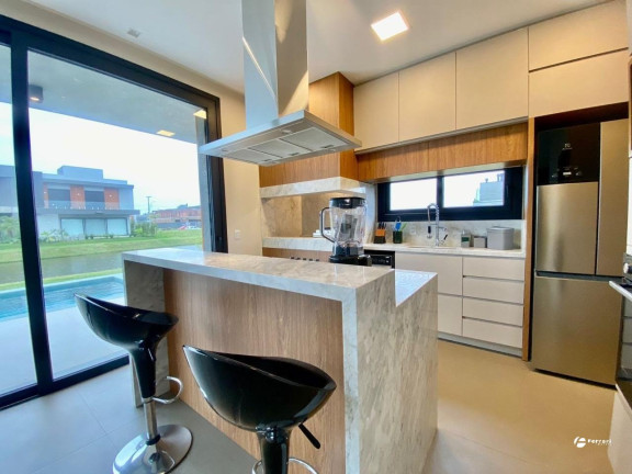 Imagem Casa de Condomínio com 4 Quartos à Venda, 285 m² em Xangri-la - Xangri-lá