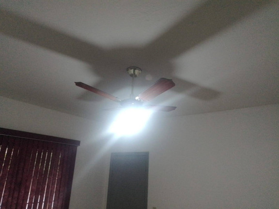 Imagem Casa com 2 Quartos para Alugar,  em Arapongas