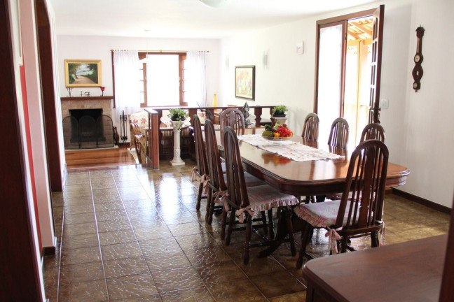 Imagem Casa com 6 Quartos à Venda, 300 m² em Comary - Teresópolis Imagem Casa com 6 Quartos à Venda, 300 m² em Comary - Teresópolis