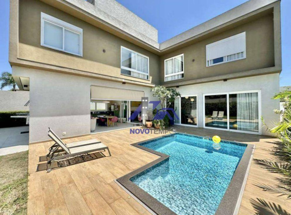 Casa com 4 Quartos à Venda, 345 m² em Granja Viana - Carapicuíba