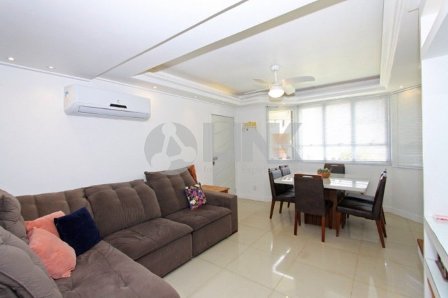 Imagem Imóvel com 3 Quartos à Venda, 193 m² em Jardim Itu - Porto Alegre Imagem Imóvel com 3 Quartos à Venda, 193 m² em Jardim Itu - Porto Alegre