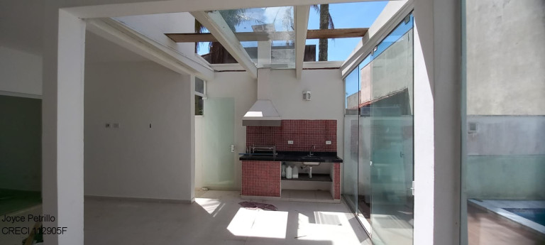Imagem Sobrado com 3 Quartos à Venda,  em Sambura - Peruíbe