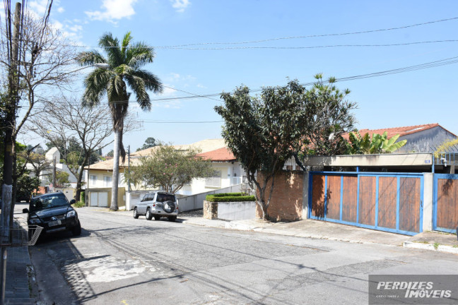 Casa com 5 Quartos à Venda, 344 m² em Sumaré - São Paulo