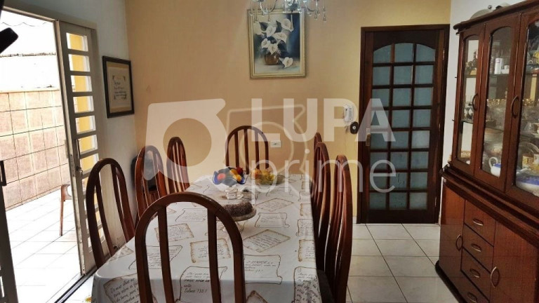 Imagem Casa com 4 Quartos à Venda, 240 m² em Jardim Guanca - São Paulo