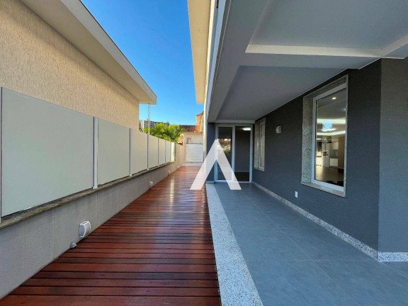 Imagem Casa com 4 Quartos à Venda, 380 m² em Comary - Teresópolis Imagem Casa com 4 Quartos à Venda, 380 m² em Comary - Teresópolis
