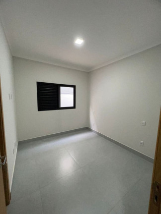 Imagem Casa com 3 Quartos à Venda, 160 m² em Valencia - Ribeirão Preto Imagem Casa com 3 Quartos à Venda, 160 m² em Valencia - Ribeirão Preto