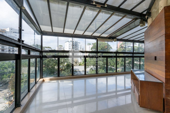 Imagem Apartamento com 4 Quartos à Venda, 272 m² em Vila Suzana - São Paulo