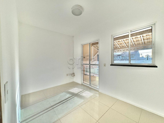 Imagem Casa com 3 Quartos à Venda, 150 m² em Maraponga - Fortaleza