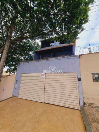 Casa com 3 Quartos à Venda, 235 m² em Lago Azul - Igarapé