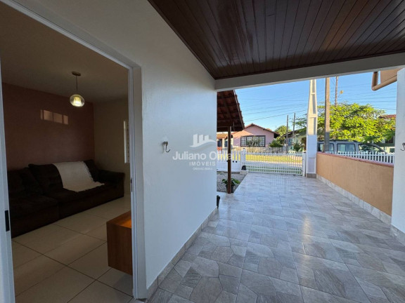 Imagem Casa à Venda, 179 m² em Barra Do Sai - Itapoá Imagem Casa à Venda, 179 m² em Barra Do Sai - Itapoá