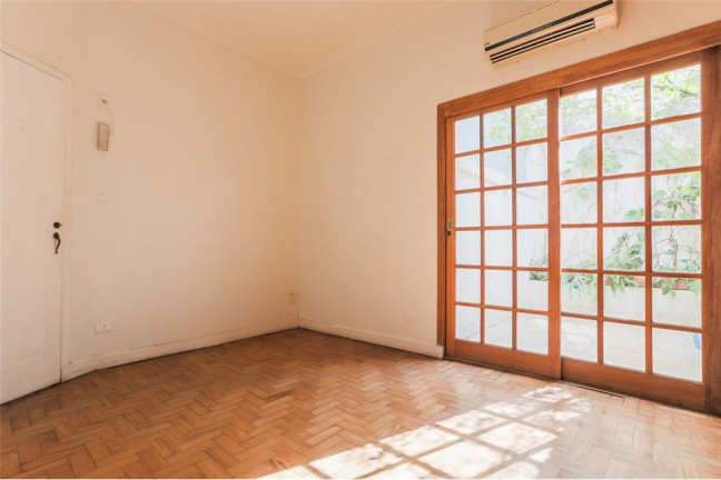 Imagem Casa com 6 Quartos à Venda, em Vila Madalena - São Paulo Imagem Casa com 6 Quartos à Venda, em Vila Madalena - São Paulo