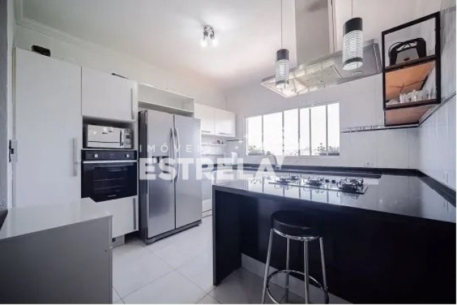 Imagem Sobrado com 3 Quartos à Venda, 220 m² em Outeiro De Passárgada - Cotia