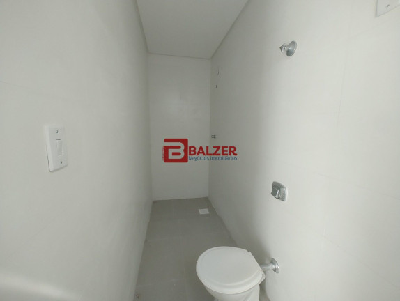 Imagem Apartamento com 2 Quartos à Venda, 76 m² em Centro - Florianópolis Imagem Apartamento com 2 Quartos à Venda, 76 m² em Centro - Florianópolis