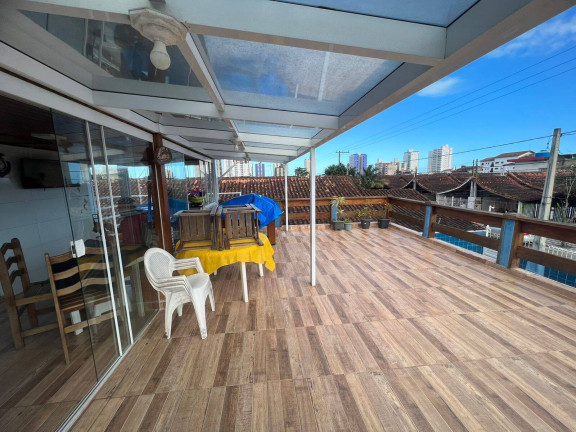 Imagem Casa com 3 Quartos à Venda, 162 m² em Maracanã - Praia Grande Imagem Casa com 3 Quartos à Venda, 162 m² em Maracanã - Praia Grande