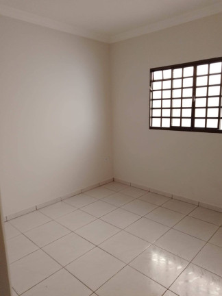 Imagem Casa com 3 Quartos para Alugar, em Arapongas Imagem Casa com 3 Quartos para Alugar, em Arapongas