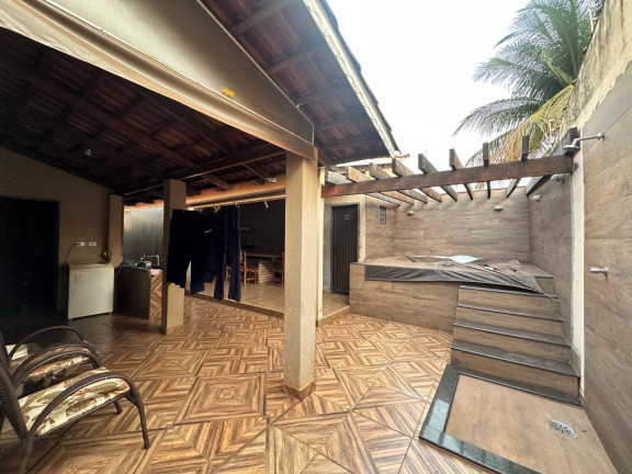 Imagem Casa com 3 Quartos à Venda, 180 m² em Jardim Leonora - Itumbiara Imagem Casa com 3 Quartos à Venda, 180 m² em Jardim Leonora - Itumbiara