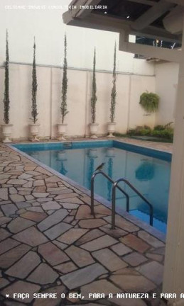 Imagem Casa com 3 Quartos à Venda, 300 m² em Centro - Taubaté Imagem Casa com 3 Quartos à Venda, 300 m² em Centro - Taubaté