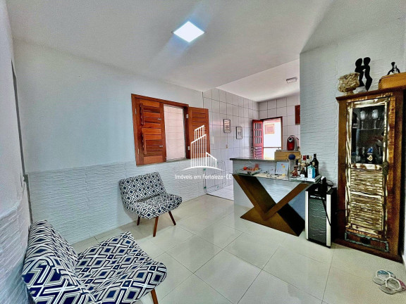 Imagem Casa com 3 Quartos à Venda, 131 m² em Edson Queiroz - Fortaleza Imagem Casa com 3 Quartos à Venda, 131 m² em Edson Queiroz - Fortaleza