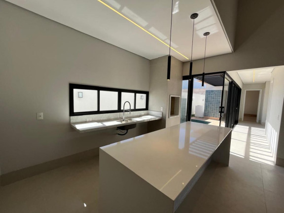 Imagem Casa com 3 Quartos à Venda, 306 m² em Condomínio Belvedere Ii - Cuiabá
